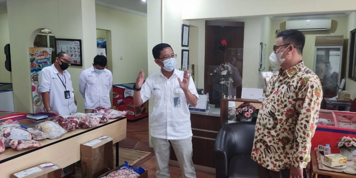 Jaga Stabilitas Harga, Berdikari Pasarkan Daging Beku pada Asosiasi Pedagang Daging Indonesia (APDI)