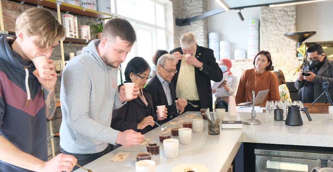 Ketika Para Master Kopi Estonia Terpesona Kopi Indonesia