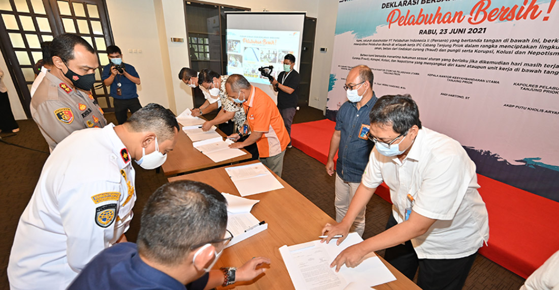 IPC Group & Mitra Usaha Teken Deklarasi Bersama Wujudkan Pelabuhan Bersih