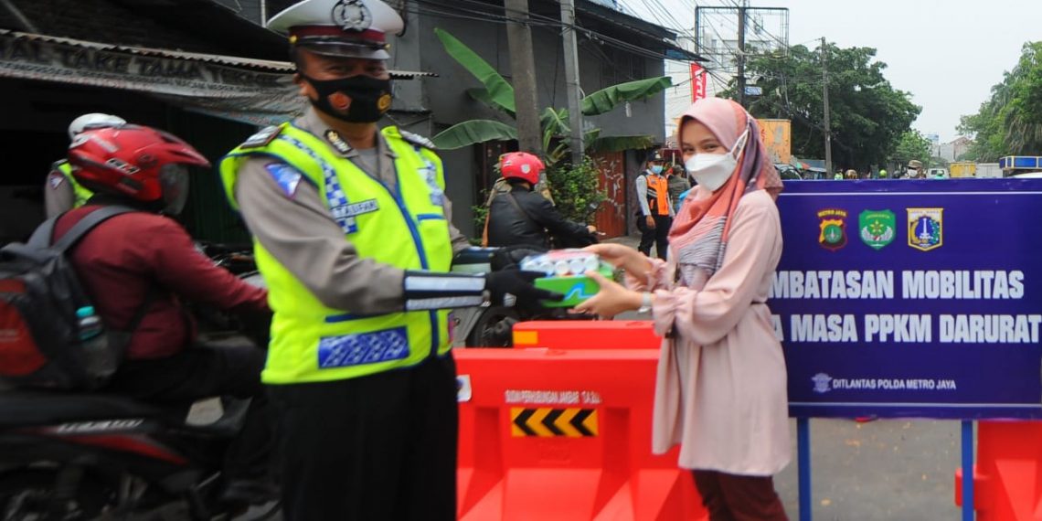 BTN Peduli Keselamatan Petugas PPKM