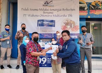 WOM Finance Salurkan 2400 Paket Daging Hewan Kurban