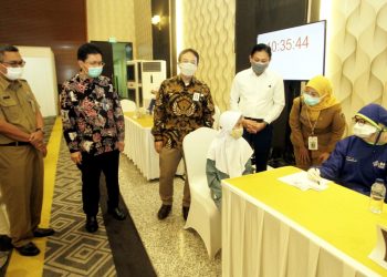 Program Vaksinasi Kolaborasi