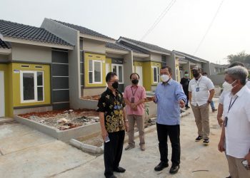 Tinjau Pembangunan Rumah MBR