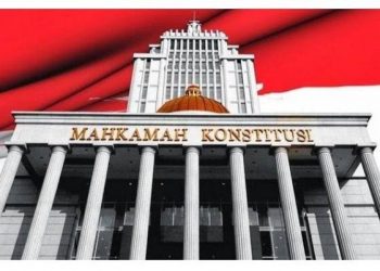 Mahkamah Konstitusi Melanggar Konstitusi: Wajib Bubar