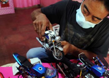 Miniatur Sepeda Motor dari Paralon