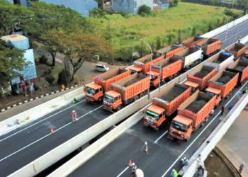 Usai Uji Beban, Flyover Ahmad Yani Akan Dipercantik dengan Pemasangan Ornamen