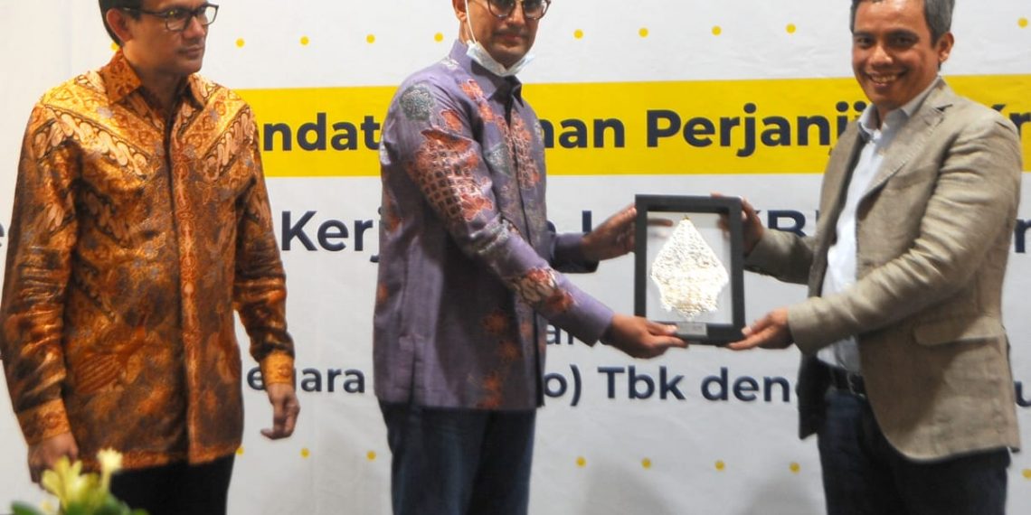 Bank BTN Berikan Pinjaman Modal Kerja Usaha Sarung Wadimor