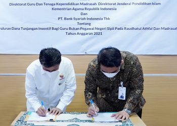 BSI dan Kemenag Salurkan Insentif untuk Guru Non PNS di Aceh