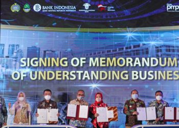 Pindad Bersama Bank BJB dan Agro Jabar Teken MoU Pengembangan Alsintan