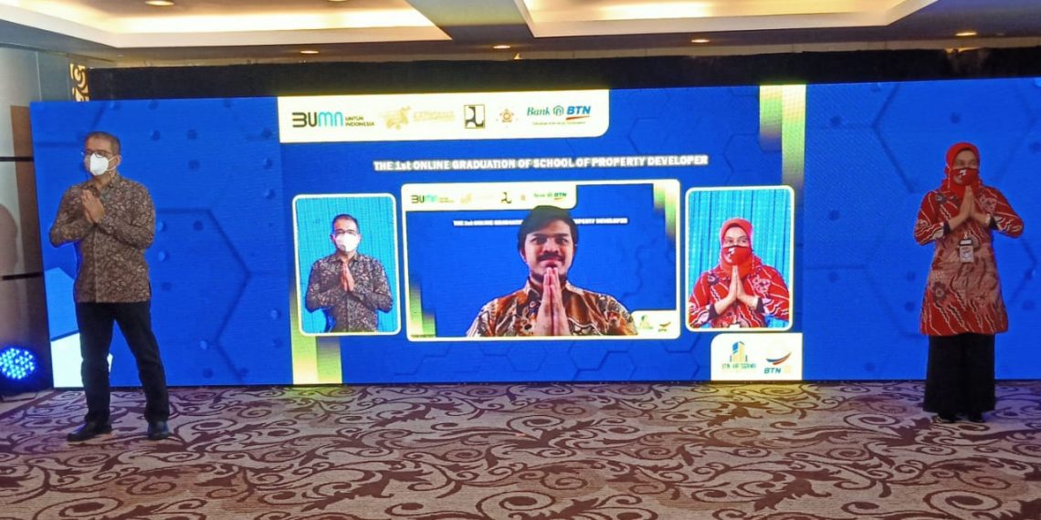 Wisuda School of Property Developer BTN