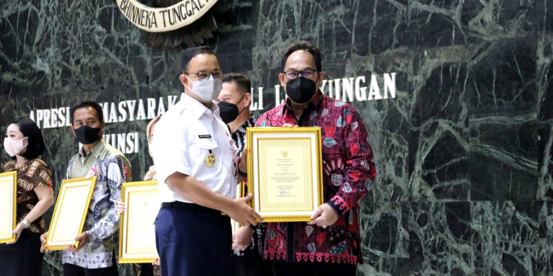 Bank DKI Raih Penghargaan