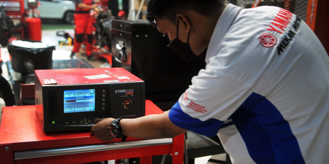 Bengkel Uji Emisi Berbayar Mulai Diserbu Pengendara Sepeda Motor