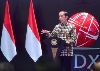 Buka Perdagangan BEI, Presiden Optimistis Berbagai Tantangan 2022 Bisa Dilalui