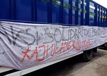 Hilangkan Mata Pencaharian, Ribuan Sopir Truk Demo Tolak Zero ODOL di Banyuwangi