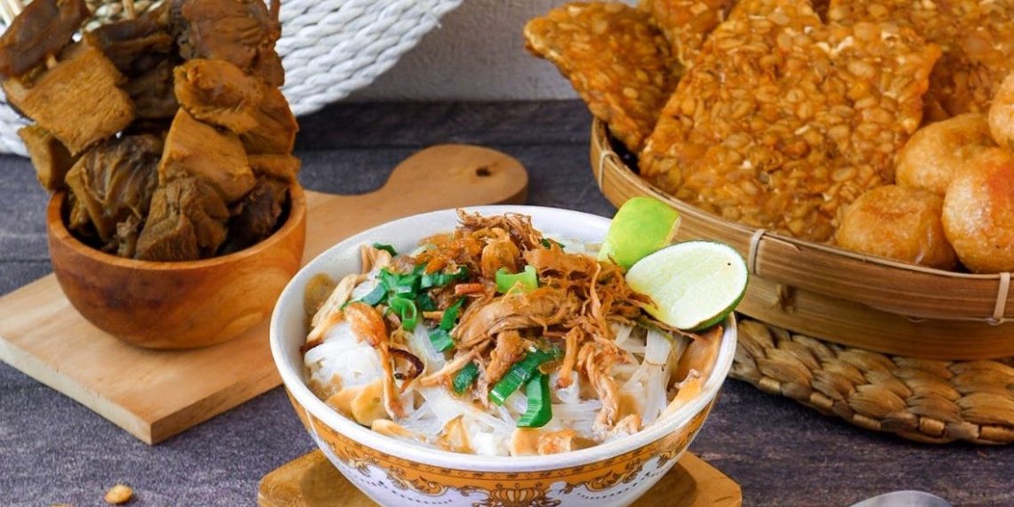 15 Tahun Beroperasi, Berikut Tips Sukses dari Soto Angkring Mas Boed