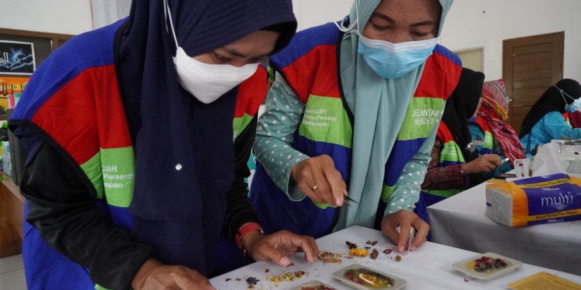 Mariojela Uji Coba Olah Jelantah jadi Wax Sachet