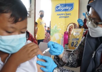 Perusahaan Olahan Susu Yili Group Bagikan Vaksin Anak