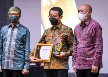 Jamkrindo Raih Penghargaan KUR