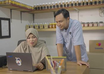 Kiat Sukses Pasangan Pemimpi Pemilik Al-Mubarokah Herbal di Lazada