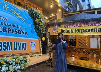Bisnis Kuliner Bebek Afifatul Qurana Berkembang Lewat Beasiswa Bisnis Laznas BSMU dan BSI
