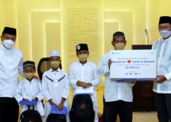 Mandiri Berbagi dengan Anak Yatim/Piatu