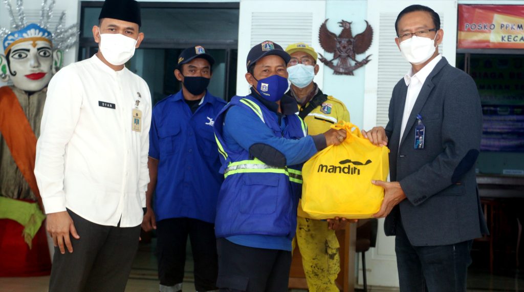 Mandiri Berbagi Sembako Ramadan