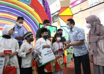 Supermall Karawaci Berbagi bersama Anak Yatim