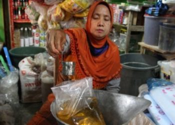 Pemerintah Pasok Gula dan Minyak Goreng ke Timur Indonesia via Tol Laut
