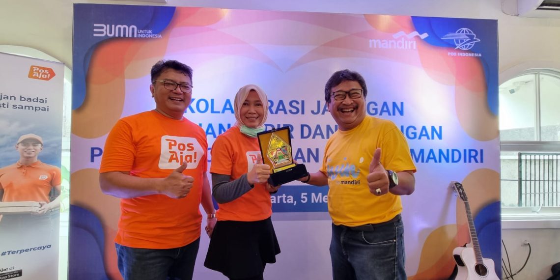 Tingkatkan Inklusivitas Layanan Keuangan dan Kurir, Bank Mandiri dan Pos Indonesia Resmikan Kerjasama Cross Keagenan
