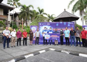 Bagikan Ribuan Bantuan Perlindungan Untuk Nakes, Soklin Antisep Lanjutkan Kampanye Antisep Bersatu Lawan Virus