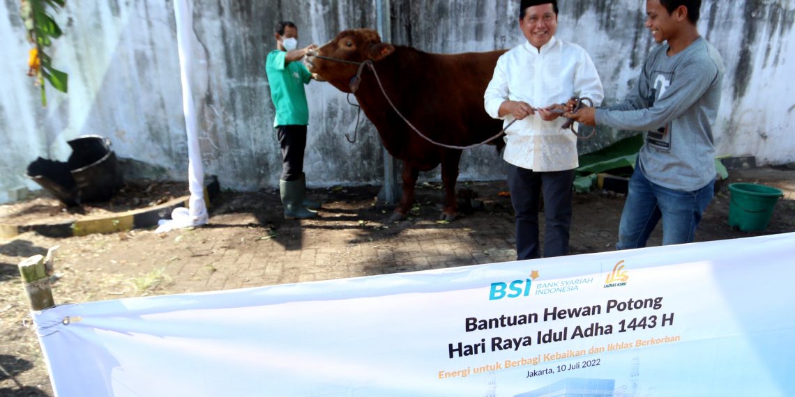 BSI Salurkan 3.691 Hewan Kurban ke Seluruh Indonesia