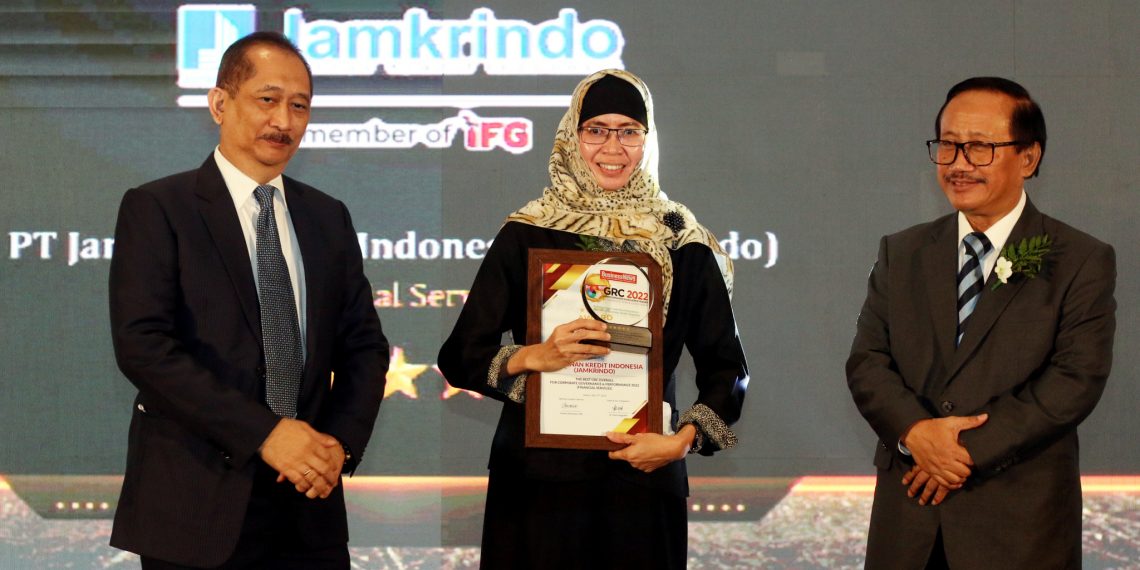 Jamkrindo Gaet 4 Penghargaan GRC 2022