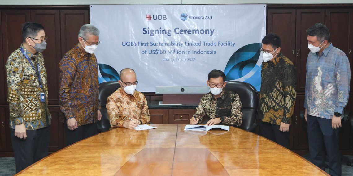 UOB meluncurkan fasilitas Sustainability-Linked Trade dengan Chandra Asri