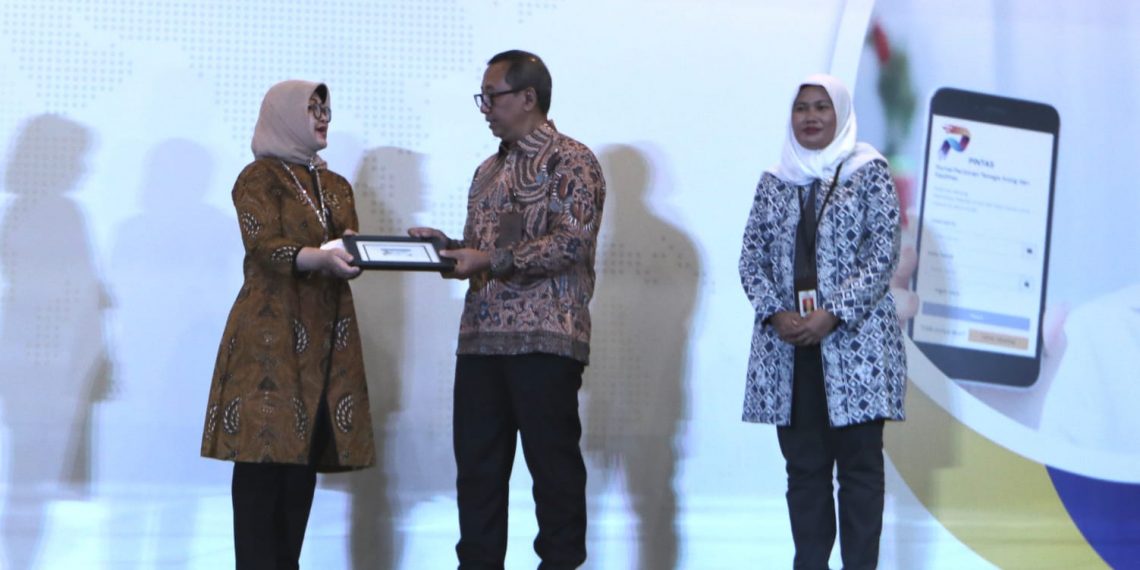 Perkuat Sinergi, Bank Mandiri Hadirkan Co-branding E-money dengan Kemensetneg