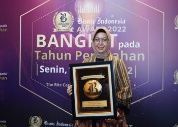 Pimpin Pasar Keuangan Syariah, BSI Raih Penghargaan Bisnis Indonesia Award 2022