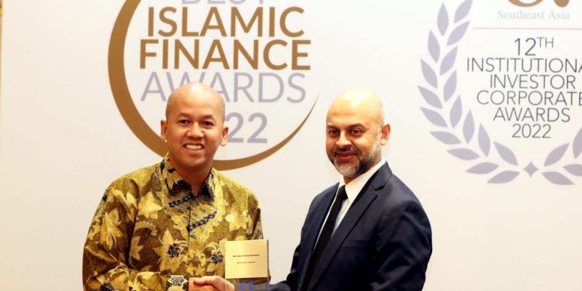 Terdepan dalam Keuangan Syariah, BSI Raih Dua Penghargaan di Islamic Finance Award 2022