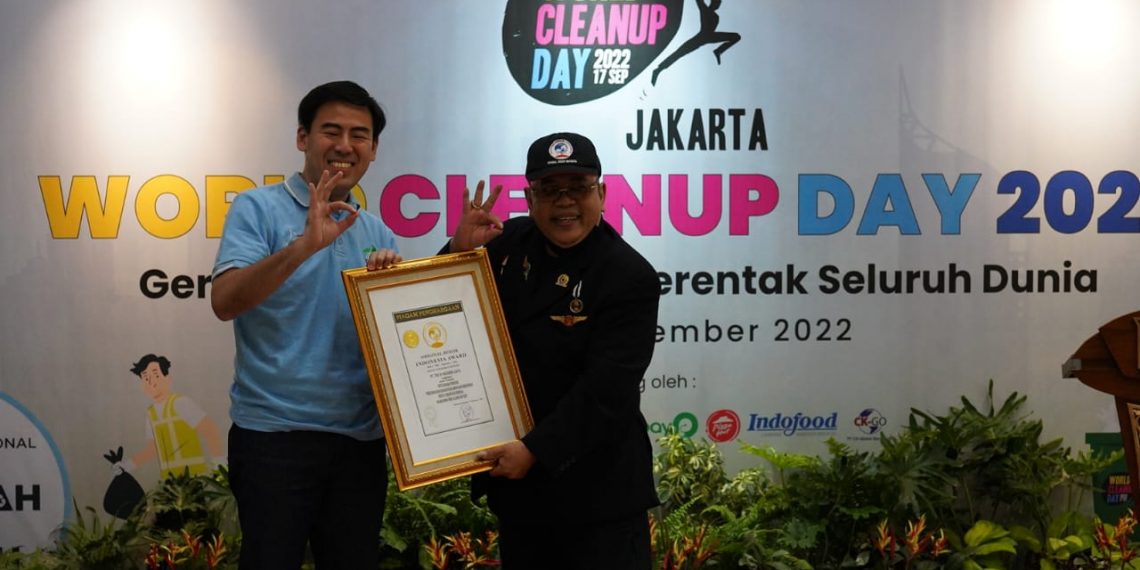 Le Minerale Dukung Gerakan “World Cleanup Day 2022” Dengan Berikan Edukasi Kebersihan Lingkungan