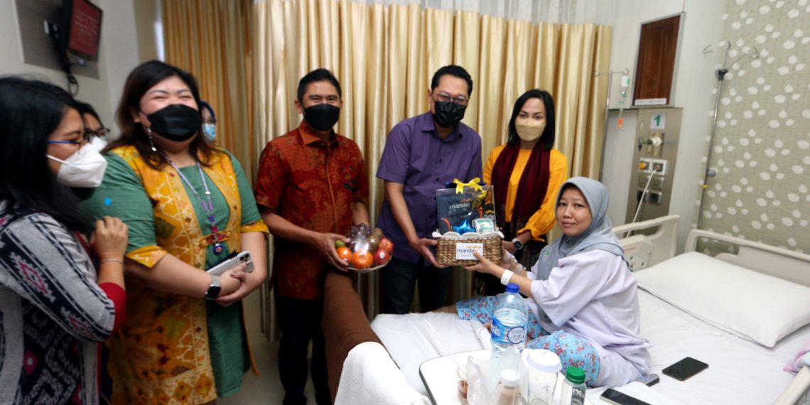 Mandiri Inhealth Berikan Bingkisan di Hari Pelanggan Nasional