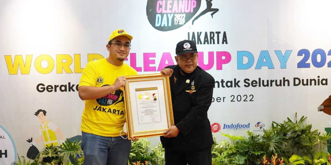 Chandra Asri Dukung World Cleanup Day 2022
