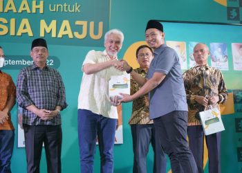 ARH Luncurkan Buku terkait Pemberdayaan Masjid, Pemuda, dan Ekonomi Syariah