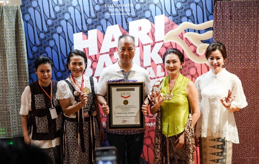 Peringatan Hari Batik Nasional 2022