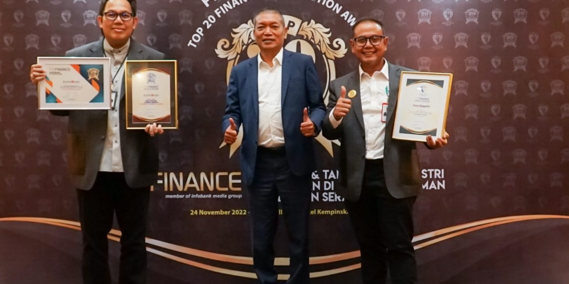 Bank DKI Raih Penghargaan