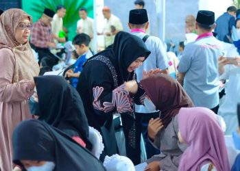 Pegadaian Kanwil VIII Jakarta 1 mengadakan santunan kaum dhuafa dan anak yatim