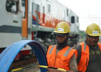 XL Axiata Menggandeng Surge Manfaatkan  Jaringan Serat Optik di Sepanjang Jalur Kereta