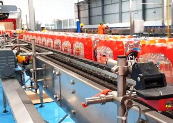 Produsen Air Minum Cleo Bangun Tiga Pabrik