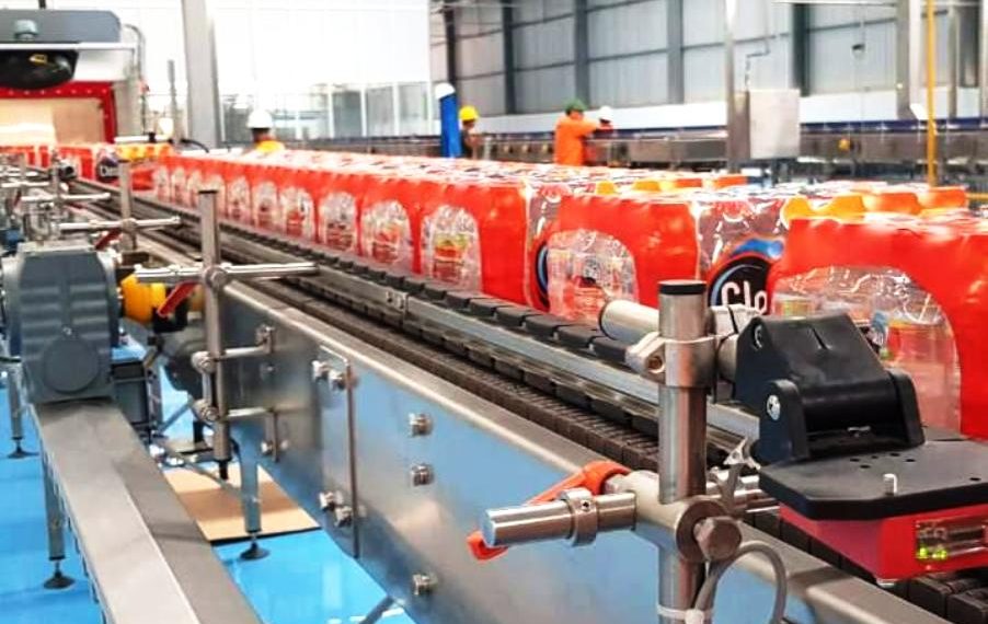 Produsen Air Minum Cleo Bangun Tiga Pabrik