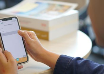 Perkuat Inklusi Keuangan Syariah, BSI Layani Tarik Tunai Tanpa Kartu di Alfamart