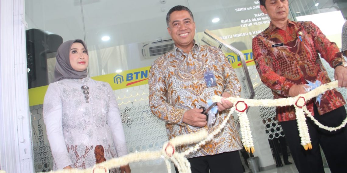 BTN Buka Cabang Syariah di Karawang