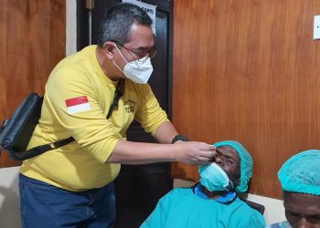 Erha Clinic Bantu Kesehatan dan Pendidikan di Papua