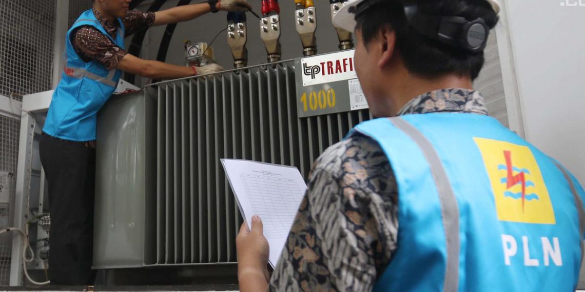 PLN Salurkan 1.400 Unit REC untuk 11 Perusahaan di Bali